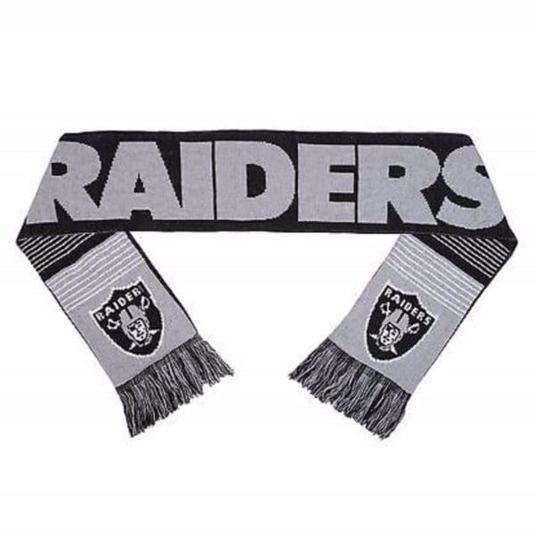 A raiders scarf is shown in black and white.